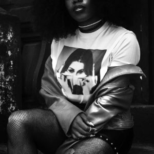 טי שירט עם הדפס